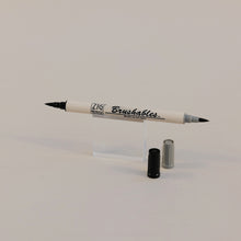 Load image into Gallery viewer, Kuretake Brushables Double Ended Pen – Black
