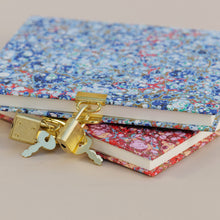 Load image into Gallery viewer, Italian Marbled Paper Lockable Notebook with Keys
