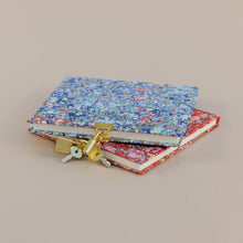 Load image into Gallery viewer, Italian Marbled Paper Lockable Notebook with Keys
